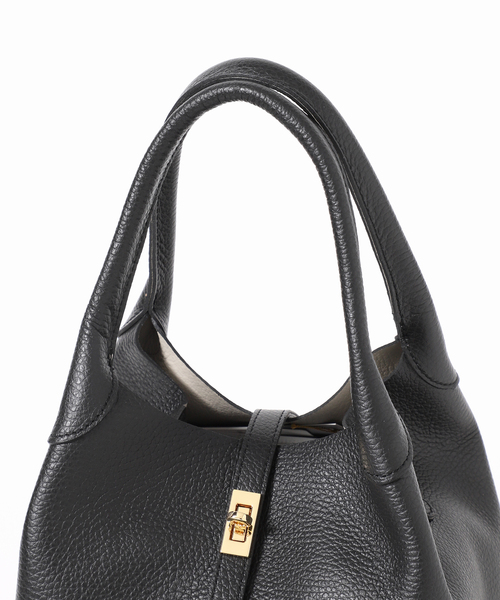 VIOLAd'ORO(ヴィオラドーロ)の「VIOLAd’ORO/ヴィオラドーロ TRERO BELT BAG(ハンドバッグ・レディース・ベージュ/ブラック・FREE)」の18枚目の写真