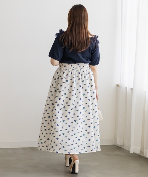 CLETTE(クレット)の「チュール使いオフショルプルオーバー(Tシャツ/カットソー・レディース・ブラック/アイボリー/ネイビー・4L/3L/LL)」の19枚目の写真