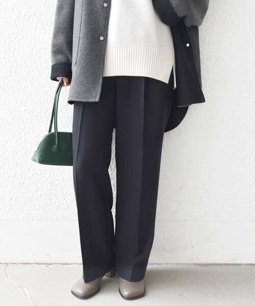 SHIPS（シップス）の「〈手洗い可能〉TUMUGITO(R) シャーク ツイード タック パンツ（その他パンツ・レディース・ブラック/ブラウン/ベージュ系/チャコールグレー/ネイビー・36/38/40）」の5枚目の写真