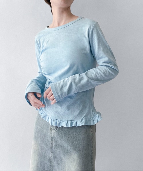 on:nue（オンニュ）の「【on:nue】[お気に入り登録数7,000突破！][着用動画あり！] ギャザーフリルヘムトップス（Tシャツ/カットソー・レディース・ピンク/ホワイト/ネイビー/ブルー・FREE）」の19枚目の写真