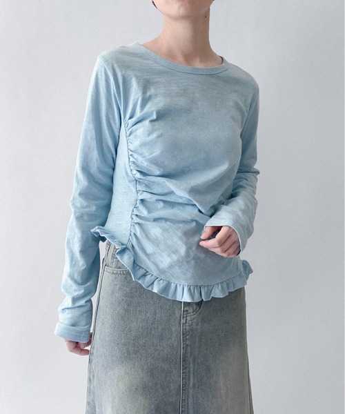 on:nue（オンニュ）の「【on:nue】[お気に入り登録数7,000突破！][着用動画あり！] ギャザーフリルヘムトップス（Tシャツ/カットソー・レディース・ピンク/ホワイト/ネイビー/ブルー・FREE）」の20枚目の写真