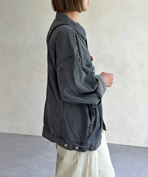 CPCM(シーピーシーエム)の「オーバーサイズデニムジャケット(デニムジャケット・レディース・ネイビー/ブラック/ブルー/ブラック系その他・FREE)」の10枚目の写真