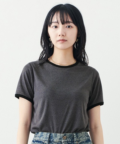 MEDE19F（メデジュウキュウ）の「ＢＲＡＮＤ　ＮＥＷ　ＭＩＸ　ＳＴＹＬＥ　つぶつぶネップ風生地のジェラートカラーリンガーＴシャツ（Tシャツ/カットソー・レディース・ブラック系その他/ベージュ系その他/ブルー系その他・3L/LL/L/M/S）」の2枚目の写真