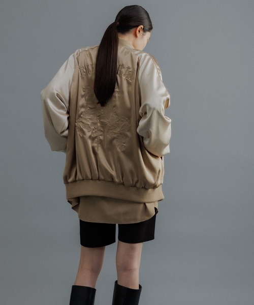 ADAM ET ROPE'（アダムエロペ）の「【WEB限定】スカジャン "EUPHORIA" 刺繍 ジャケット / ジップブルゾン / ロングシーズン着用可（その他アウター・メンズ・ブラック/ベージュ/ネイビー・M/L）」の20枚目の写真