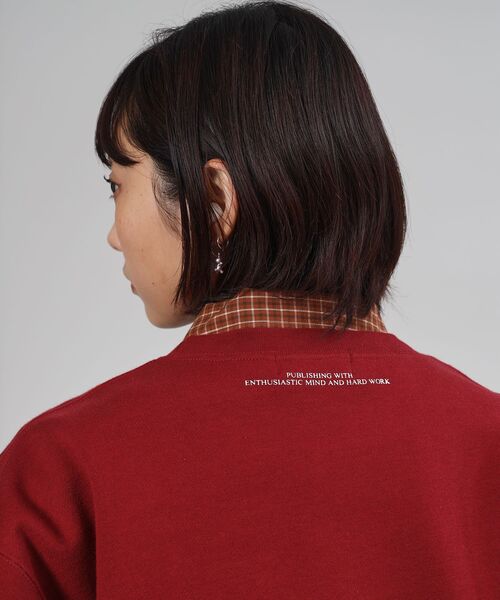 FFEIN（フェイン）の「【FFEIN（フェイン）】ヘビーウエイトサークルロゴスウェット / 裏起毛 スウェット クルーネック ワンポイント プリント（スウェット・メンズ・ネイビー/ブラック/ワイン/ブラウン/アッシュグレー・MEDIUM/LARGE/SMALL）」の19枚目の写真