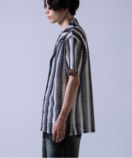 Crownor(クラウノアー)の「レース編み デザイン シャツ(シャツ/ブラウス・メンズ・カーキ/ブラック・LARGE/MEDIUM)」の9枚目の写真