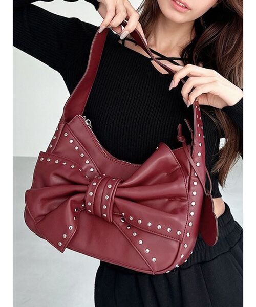 RESEXXY（リゼクシー）の「スタッズポイントビッグリボンバッグ（ショルダーバッグ・レディース・レッド/ブラック/アイボリー・FREE）」の3枚目の写真