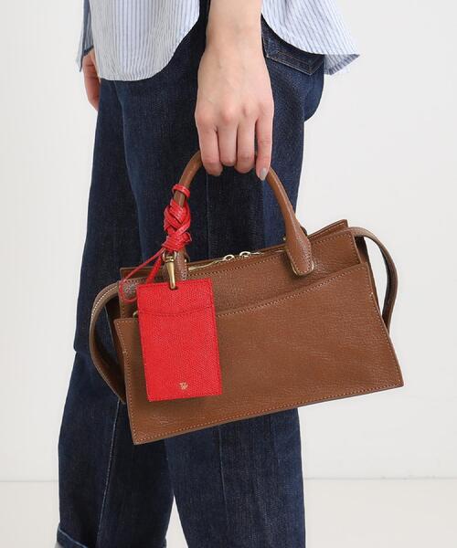 TOFF&LOADSTONE（トフアンドロードストーン）の「バディ ハンドバッグ ゴート（ハンドバッグ・レディース・ホワイト系/ブラック/チョコ・00）」の3枚目の写真