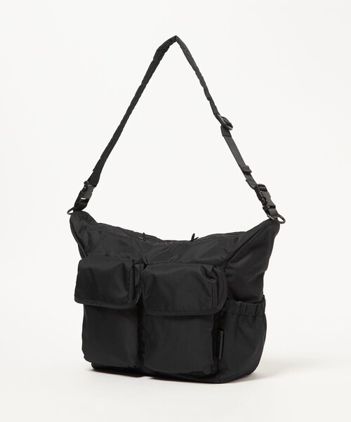 green label relaxing（グリーンレーベルリラクシング）の「【WEB限定】WR 2W ダブル フラップ ショルダーバッグ -撥水-（ショルダーバッグ・メンズ・ダークグレー/ブラック・FREE）」の21枚目の写真