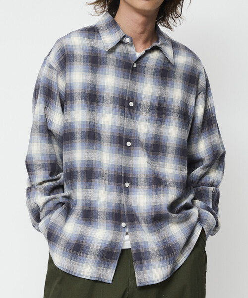 FREAK'S STORE（フリークスストア）の「限定展開 Relax Fit リラックスフィット レギュラーカラー ネル チェックシャツ（シャツ/ブラウス・メンズ・ブルー/ブラック/ブラウン/グリーン/ダークブラウン/ベージュ/サックスブルー・LARGE/MEDIUM/SMALL）」の7枚目の写真