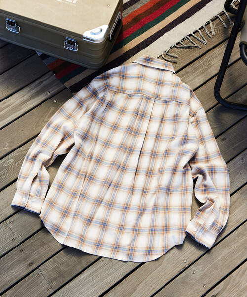 FREAK'S STORE（フリークスストア）の「限定展開 Relax Fit リラックスフィット レギュラーカラー ネル チェックシャツ（シャツ/ブラウス・メンズ・ブルー/ブラック/ブラウン/グリーン/ダークブラウン/ベージュ/サックスブルー・LARGE/MEDIUM/SMALL）」の11枚目の写真