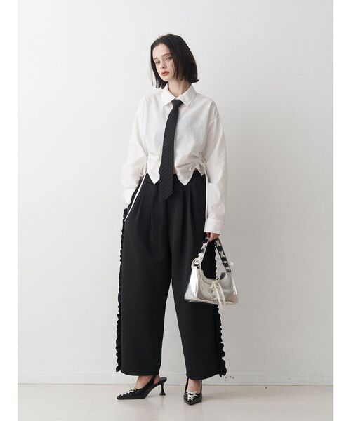 jouetie（ジュエティ）の「バレルレッグフリルトラックパンツ【セットアップ対応】（その他パンツ・レディース・アイボリー/ブラック/ボルドー・MEDIUM）」の9枚目の写真