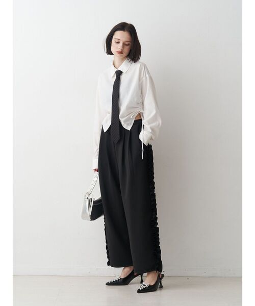 jouetie（ジュエティ）の「バレルレッグフリルトラックパンツ【セットアップ対応】（その他パンツ・レディース・アイボリー/ブラック/ボルドー・MEDIUM）」の10枚目の写真