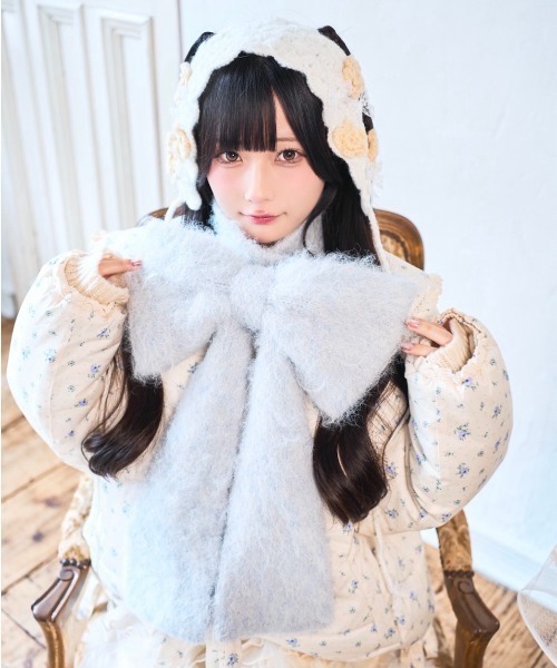 kutir(クティール)の「【クティールとレトロ】リボンマフラー(マフラー・レディース・レッド/ピンク/ブルー/オフホワイト・FREE)」の5枚目の写真