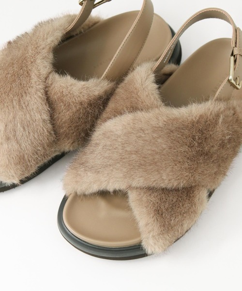 Gready Brilliant（グレディブリリアン）の「ファーサンダル（サンダル・レディース・モカ・L/M）」の22枚目の写真