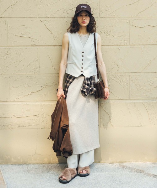 Gready Brilliant（グレディブリリアン）の「ファーサンダル（サンダル・レディース・モカ・L/M）」の7枚目の写真