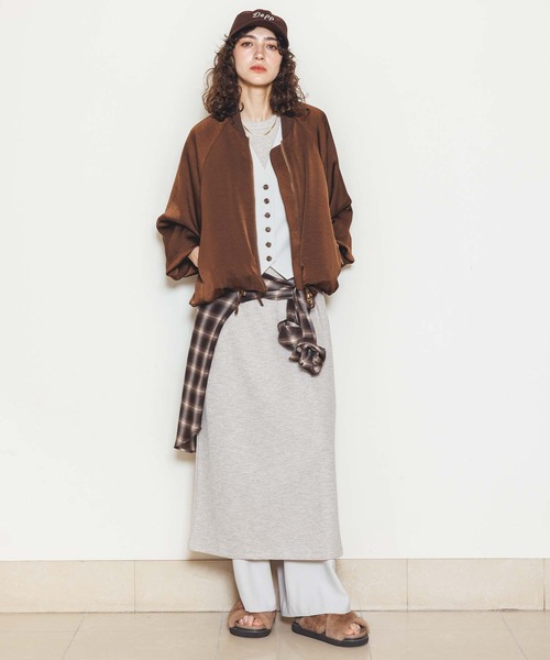 Gready Brilliant（グレディブリリアン）の「ファーサンダル（サンダル・レディース・モカ・L/M）」の14枚目の写真