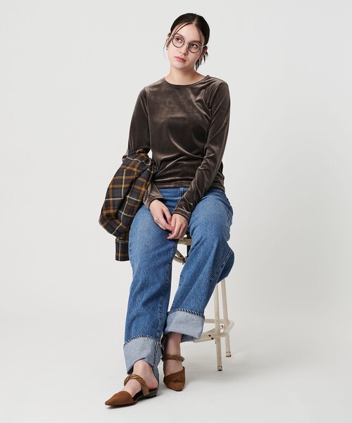 BEAUTY&YOUTH UNITED ARROWS（ビューティーアンドユースユナイテッドアローズ）の「ポリエステルブレンド ベロアロングスリーブ Tシャツ（Tシャツ/カットソー・レディース・モカ/オフホワイト/ブラック/ブラウン系・FREE）」の15枚目の写真