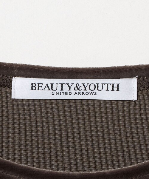 BEAUTY&YOUTH UNITED ARROWS（ビューティーアンドユースユナイテッドアローズ）の「ポリエステルブレンド ベロアロングスリーブ Tシャツ（Tシャツ/カットソー・レディース・モカ/オフホワイト/ブラック/ブラウン系・FREE）」の8枚目の写真