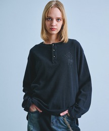 Revo. | ヴィンテージライク フェード加工 クロスモチーフ 刺繍 ワッフル ヘンリーネック ロングTシャツ サーマルロンT【UNISEX】(Tシャツ/カットソー)