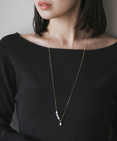 Noble（ノーブル）の「《追加》MIHOKO SAKAI/ミホコサカイ 3パールスライドネックレス（ネックレス・レディース・ホワイト・FREE）」の2枚目の写真