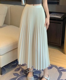 プリーツロングスカート