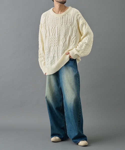 COLONY 2139（コロニートゥーワンスリーナイン）の「パネルケーブル柄ニットプルオーバー（ニット/セーター・メンズ・ホワイト/ブラック・MEDIUM/LARGE）」の11枚目の写真