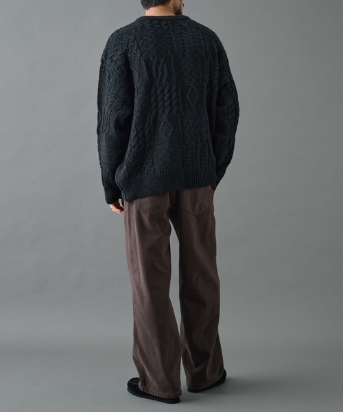 COLONY 2139（コロニートゥーワンスリーナイン）の「パネルケーブル柄ニットプルオーバー（ニット/セーター・メンズ・ホワイト/ブラック・MEDIUM/LARGE）」の17枚目の写真
