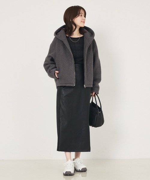 abahouse mavie(アバハウスマヴィ)の「ブークレーフーディジャケット(ブルゾン・レディース・チャコールグレー/ベージュ・フリー)」の10枚目の写真