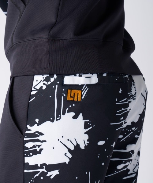 Loudmouth（ラウドマウス）の「LOUDMOUTH ラウドマウス ゴルフウェア  ワンポイント ロゴ UVカット 総柄 ダンボールニット ショートパンツ（その他パンツ・メンズ・ブラック/ネイビー/ホワイト・3L/LL/M/L/4L）」の16枚目の写真