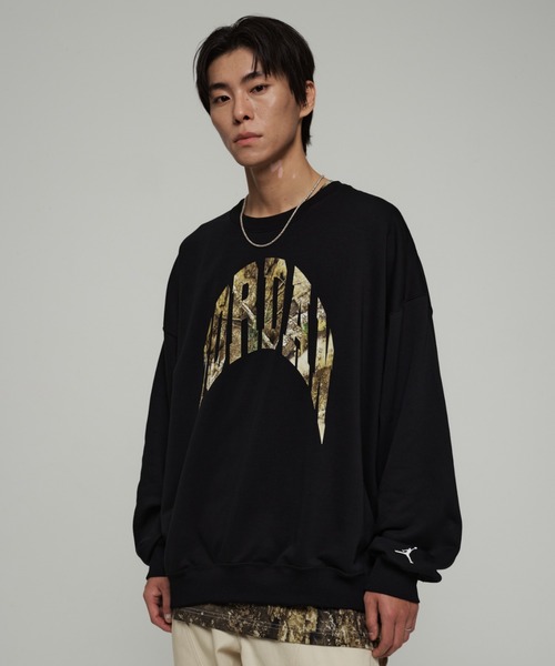 JORDAN BRAND(ジョーダンブランド)の「ジョーダン ブルックリン メンズ フレンチテリー リアルツリー クルーネック スウェットシャツ / Jordan Brooklyn Men's French Terry Realtree Crew-neck Sweatshirt IM6304-010 Black(スウェット・メンズ・ブラック・S/2XL/L/XL/M)」の2枚目の写真
