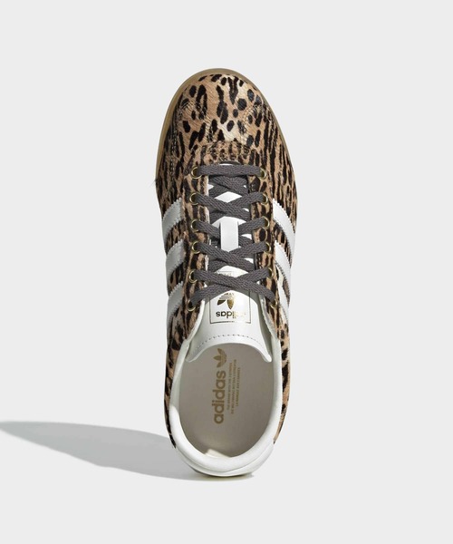 adidas(アディダス)の「ガゼル ロープロ シューズ / GAZELLE LO PRO Shoes / アディダスオリジナルス adidas Originals(スニーカー・レディース・ブラウン・22.0cm/22.5cm/23.0cm/23.5cm/24.0cm/24.5cm/25.0cm/25.5cm/29.0cm/28.0cm/28.5cm/26.0cm/26.5cm/27.0cm/27.5cm)」の2枚目の写真