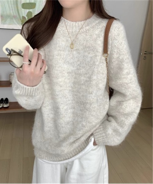shyam inspiration(シャムインスピレーション)の「カラバリ豊富!もちもちシンプルニットトップス(ニット/セーター・レディース・ベージュ/ホワイト/レッド/グレー/ブラック・F)」の7枚目の写真
