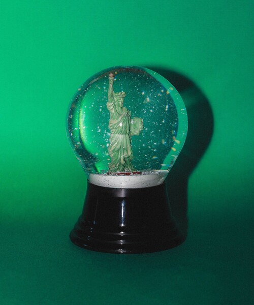 bpr BEAMS（ビーピーアール ビームス ）の「PERZY / SNOWGLOBE 80mm Ⅱ（インテリア雑貨・メンズ・その他4/その他/その他1/その他2/その他3/その他5・ONE SIZE）」の2枚目の写真