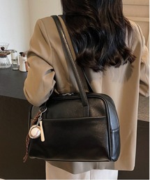 WEGO（ウィゴー）の「[A4サイズ]WEGO/ワンハンドルフェイクレザーミディボストンバッグ（ボストンバッグ）」