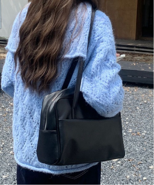 WEGO（ウィゴー）の「[大容量]WEGO/ワンハンドルフェイクレザーミディボストンバッグ（ボストンバッグ・レディース・ブラック/ワイン/ブラウン・FREE）」の20枚目の写真