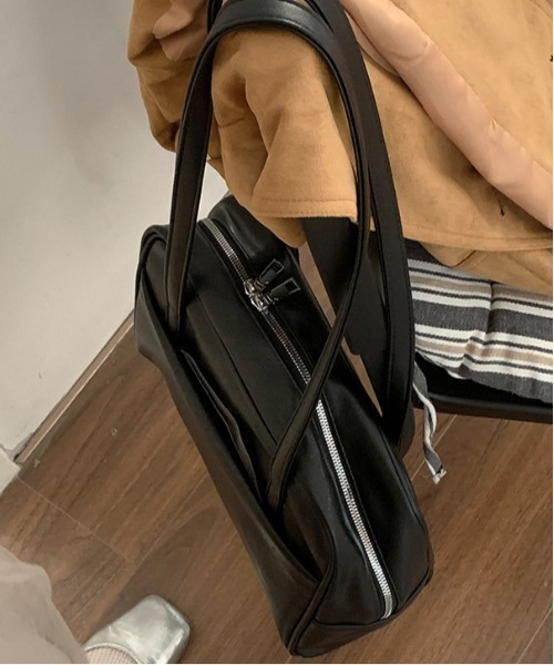 WEGO（ウィゴー）の「[大容量]WEGO/ワンハンドルフェイクレザーミディ