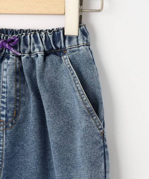 SHOO・LA・RUE（シューラルー）の「【100-150cm】デニムジョグパンツ（デニムパンツ・キッズ・ライトブルー/ネイビー・15 /14/13/12/11/10）」の6枚目の写真