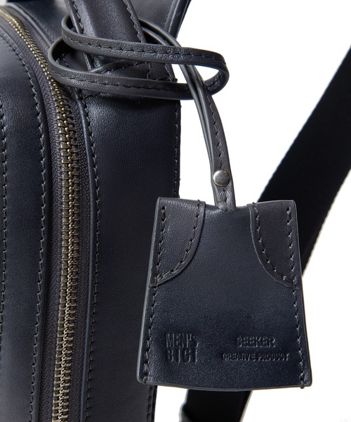 MEN'S BIGI(メンズビギ)の「【SEEKER/シーカー】別注 ワンショルダーバッグ(ショルダーバッグ・メンズ・グレー/キャメル/ブラック・FREE)」の16枚目の写真