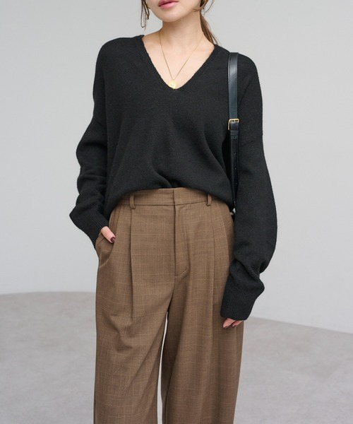 Bonjour Sagan（ボンジュールサガン）の「プレート付ドレープニット（ニット/セーター・レディース・モカ/ブラック/アイボリー・FREE）」の3枚目の写真