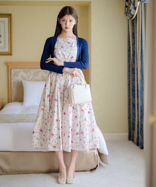 TOCCA(トッカ)の「CROCHET WITH RIBBON PUMPS パンプス(パンプス・レディース・ブラック系/アイボリー系・35/39/38/37/36)」の4枚目の写真