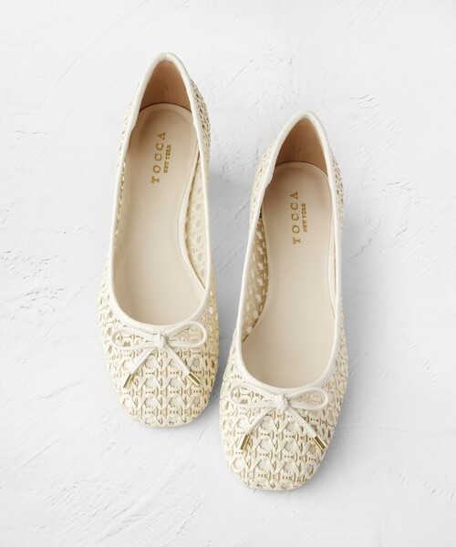 TOCCA(トッカ)の「CROCHET WITH RIBBON PUMPS パンプス(パンプス・レディース・ブラック系/アイボリー系・35/39/38/37/36)」の20枚目の写真