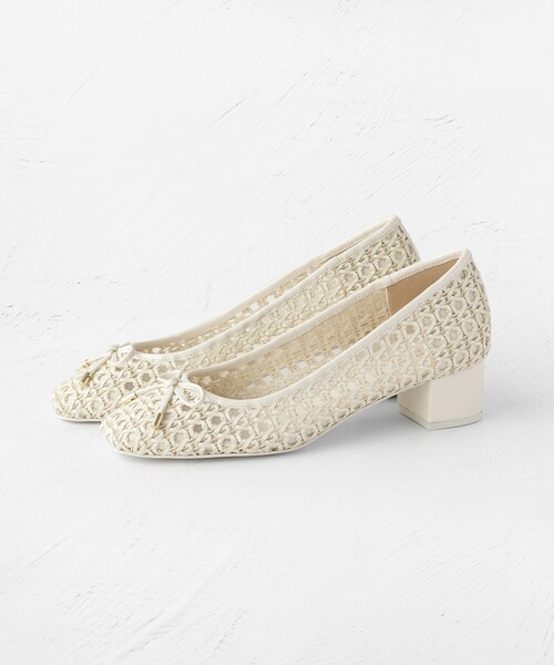 TOCCA(トッカ)の「CROCHET WITH RIBBON PUMPS パンプス(パンプス・レディース・ブラック系/アイボリー系・35/39/38/37/36)」の15枚目の写真