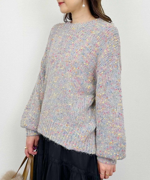 PICCIN（ピッチン）の「ポンポンヤーンボリュームニット（ニット/セーター・レディース・ブルー/ライトグレー・M）」の4枚目の写真