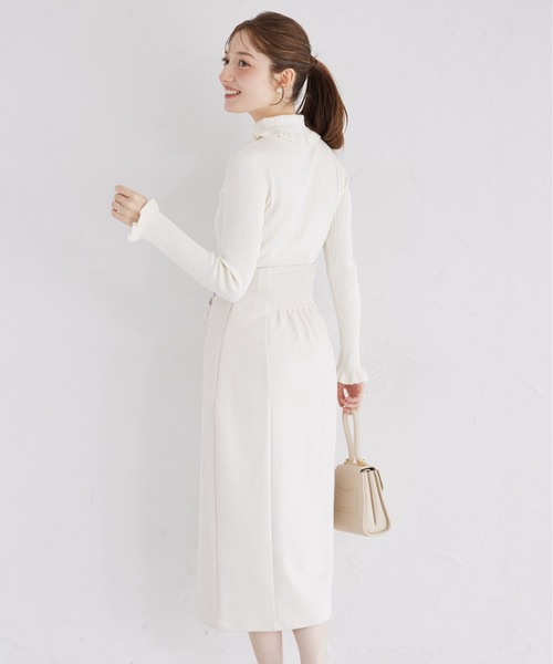 tocco closet(トッコ クローゼット)の「ビジュー付きハイウエストラップタイトスエードスカート(スカート・レディース・ブラウン/ピンク/アイボリー・M)」の11枚目の写真