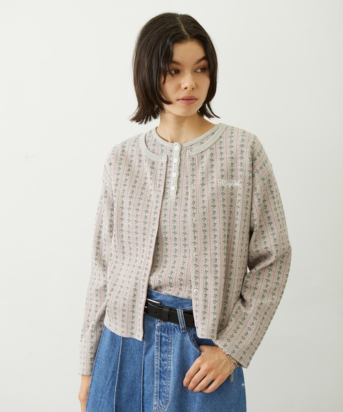 MILKFED.(ミルクフェド)の「STRIPED FLOWER WAFFLE CARDIGAN(カーディガン/ボレロ・レディース・アッシュ/オフホワイト・ONE SIZE)」の16枚目の写真