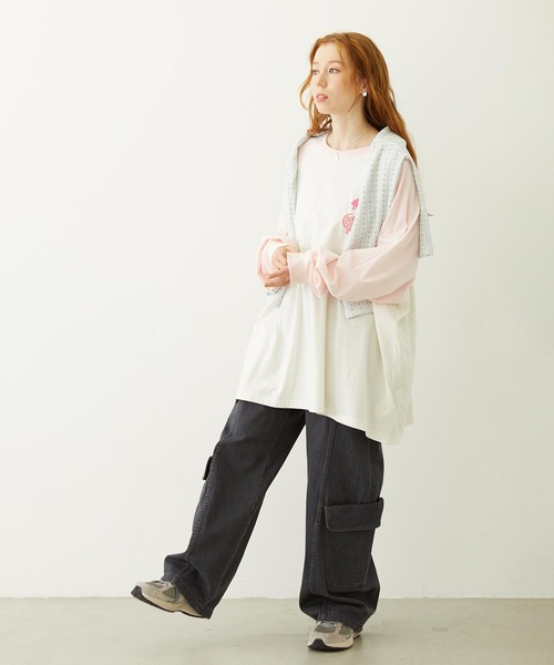 MILKFED.(ミルクフェド)の「STRIPED FLOWER WAFFLE CARDIGAN(カーディガン/ボレロ・レディース・アッシュ/オフホワイト・ONE SIZE)」の3枚目の写真