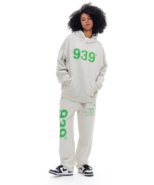 ARCHIVE BOLD（アーカイブボールド）の「939 LOGO HOOD(OATMEAL)（パーカー・レディース・その他・LARGE/MEDIUM/X-LARGE）」の5枚目の写真