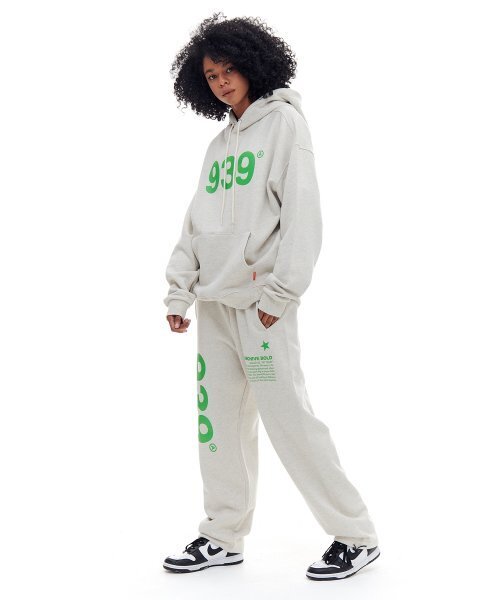ARCHIVE BOLD（アーカイブボールド）の「939 LOGO HOOD(OATMEAL)（パーカー・レディース・その他・LARGE/MEDIUM/X-LARGE）」の6枚目の写真