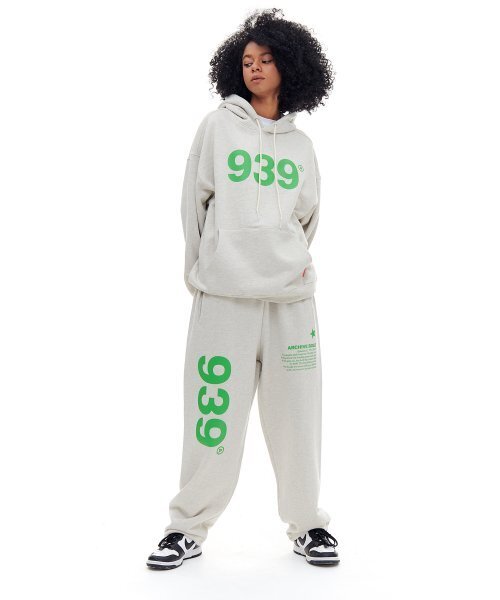 ARCHIVE BOLD（アーカイブボールド）の「939 LOGO HOOD(OATMEAL)（パーカー・レディース・その他・LARGE/MEDIUM/X-LARGE）」の7枚目の写真